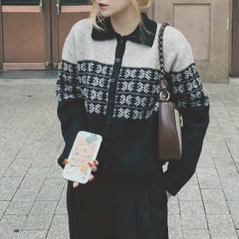  【トップス】個性的なデザインファッションおしゃれシングルブレスト 長袖 ボタンニットセーター  