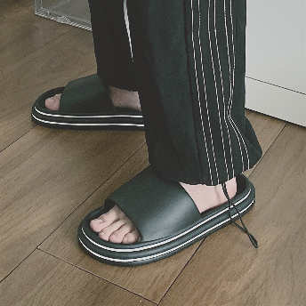   【シューズ】大流行新作 ファッション 合わせやすい 足裏にフィット 軽量 サンダル  